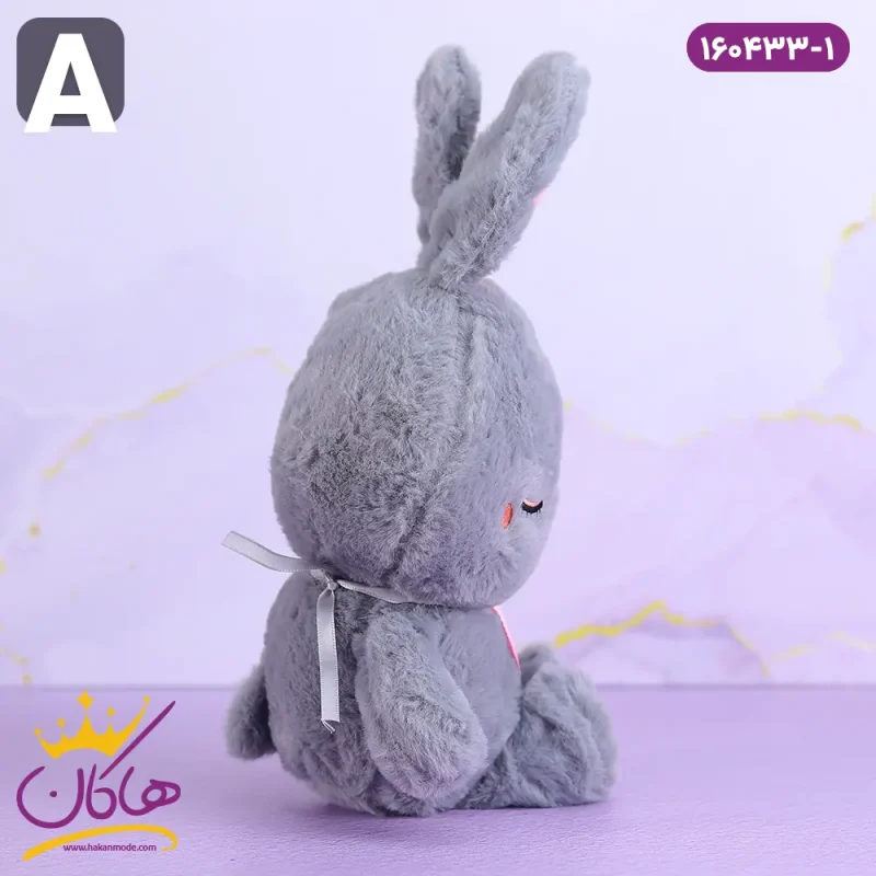 عروسک خرگوش چشم بسته قلب دار