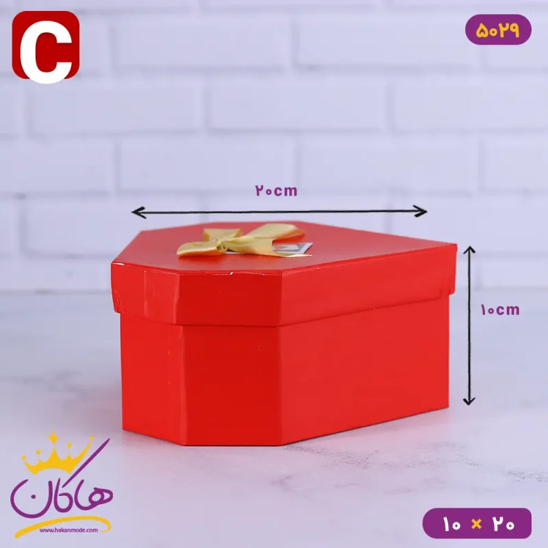جعبه هدیه قلبی قرمز