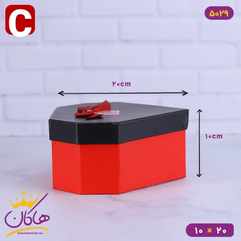 جعبه هدیه قلبی قرمز و مشکی