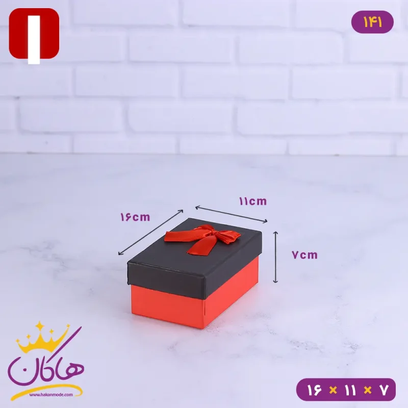 جعبه هدیه قرمز مشکی ساده سایز I