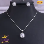 نیم ست نقره نگین مربعی از نمای رو به رو