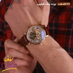 ساعت اتوماتیک پتک فیلیپ رزگلد بند چرم نمای روی دست مدل