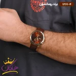 ساعت رومانسون مردانه بند چرمی 1217/4 نمای روی دست از دور