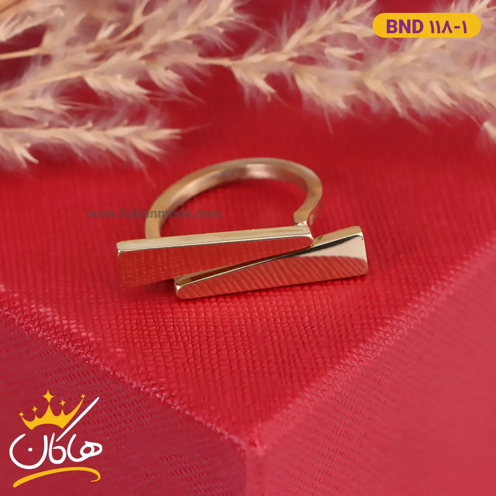 انگشتر استیل زنانه ساده طلایی انگشتر استیل زنانه ساده طلایی