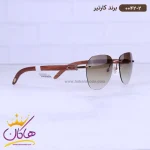 عینک آفتابی مردانه کارتیر دسته چوبی 0042/2 از نمای کناری