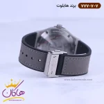 ساعت هابلوت زنانه بند جیر طوسی 777/7 نمای بسته قفل