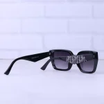 دسته عینک آفتابی دیور زنانه مشکی فریم مستطیل Z9100C/1