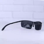 دسته عینک آفتابی مردانه پلیس مشکی نیم فریم 8556/1