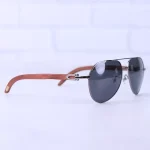 عدسی عینک آفتابی کارتیر مردانه فریم خلبانی دسته چوبی T 8200769/1