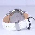 نمای بسته ساعت مچی عقربه ای ویمبرلی مردانه بند چرم سفید WB-CL430G-F