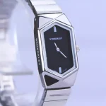 نمای نزدیک ساعت مچی ویمبرلی زنانه فلزی قاب چندضلعی نقره ای WB-CS452L-B