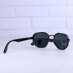 عینک آفتابی ری بن فراری فریم چندضلعی مشکی RB 3674/1 - Image 4