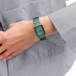 ساعت مچی عقربه ای زنانه D1 میلانو فلزی سبز D1-ARBU04 - Image 3