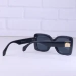 عینک آفتابی ورساچه زنانه فریم پروانه ای مشکی 58008/1